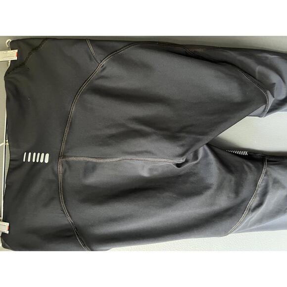 Under Armour Women's Compression Leggings Medium - Picture 9 of 9